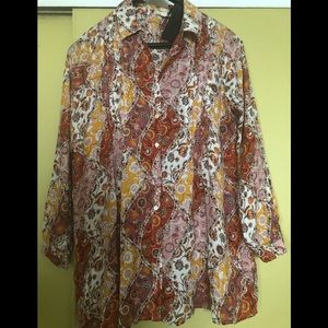 Orange, pink, yellow tone blouse. Button down, V neck. Perfect with leggings.